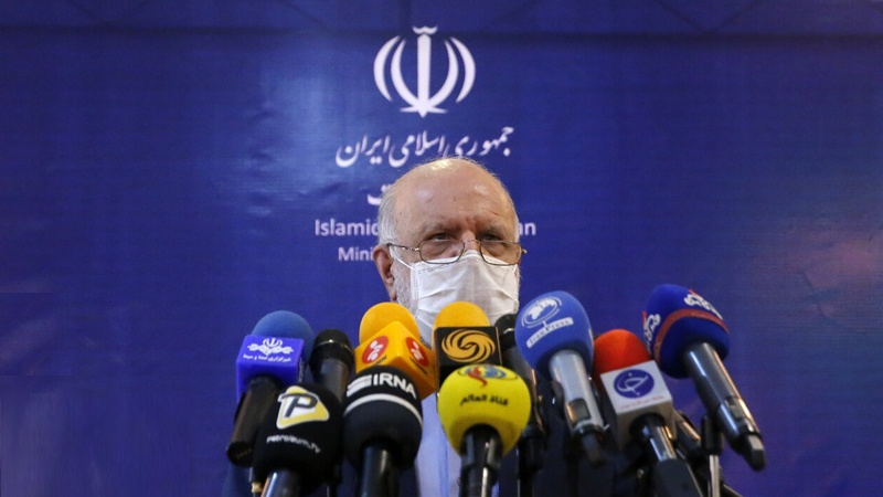 Iranpress: Oil sell or presale plan is suggested: Petroleum min.