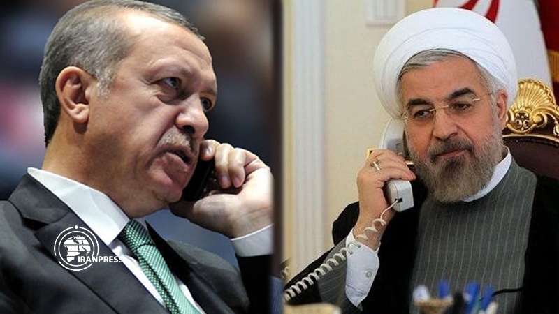 Iranian and Turkish Presidents in a phone conversation on Friday stress on boosting trade and economic cooperation