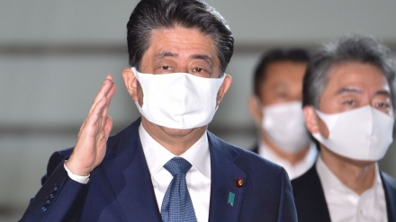 استقالة رئيس الوزراء الياباني