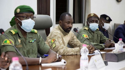 Mali: military junta proposes 3-year transitional period