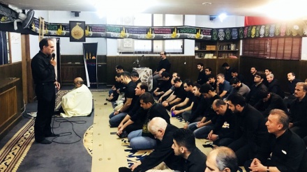 Iranian residents of China mourn for Imam Hossein on Ashura eve