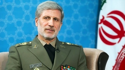 Defense Minister: Iran has no problem to produce strategic weapons