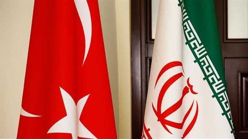 Iranpress: Iran, Turkey stress expansion of ties