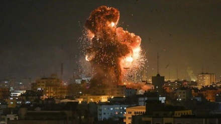 Israeli tanks shelled Gaza in a continuous wave of attacks