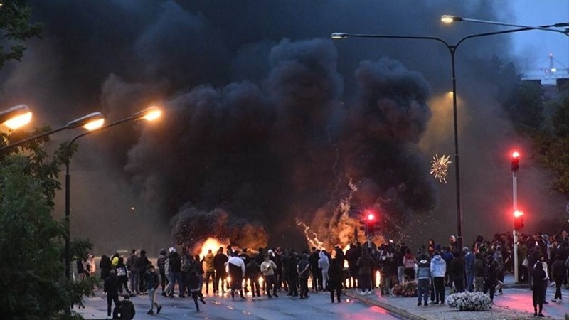 Iranpress: السويد ..احتجاجات ضد أنشطة مناهضة للإسلام 