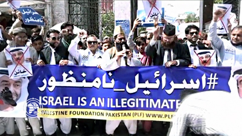 Iranpress: وقفة احتجاجية في كراتشي تنديدًا بالخيانة للقضية الفلسطينية