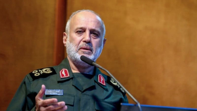 Iranpress: الحرس الثوري يحذّر أعداء إيران من اختبار إرادة وقوة الجيش والحرس 
