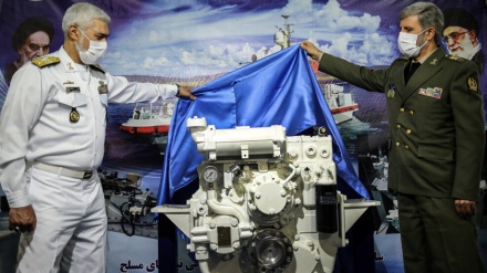  Iran Unveils home-made gearbox for patrol boats