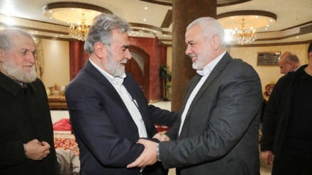  Haniyeh and al-Nakhaleh hold meeting in Beirut