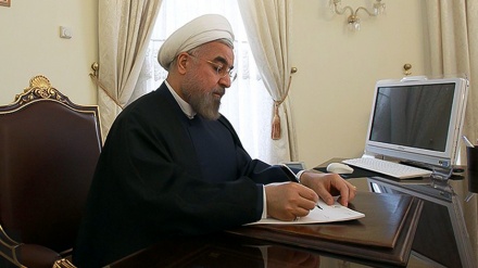 Rouhani congratulates 29th anniversary of independence of Uzbekistan