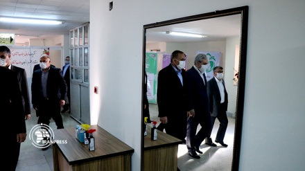 ستاري يزور شركات معرفية في زنجان