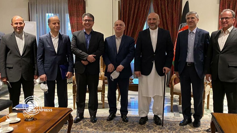 Iranpress: الخارجية الأفغانية تؤكد ضرورة تطوير التعاون مع إيران