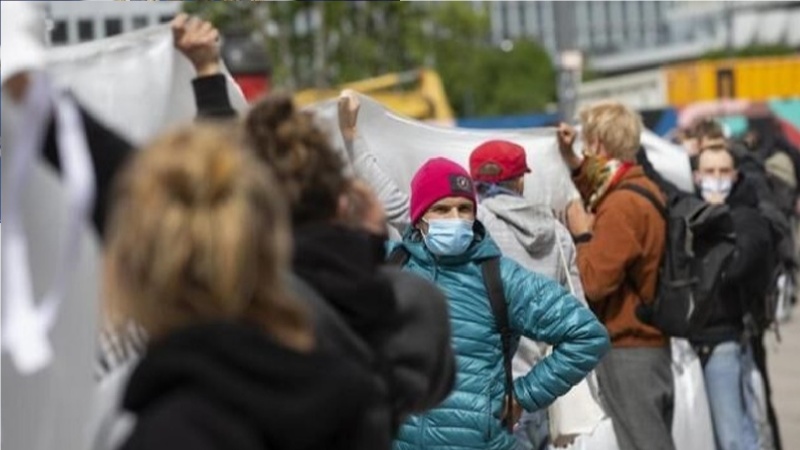 Iranpress: مظاهرت الإيطاليين في روما تنديدا بالتدابير المتخدة حول فيروس كورونا