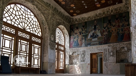 قصر ‘سليمانية’ من المعالم السياحية في مدينة كرج الإيرانية