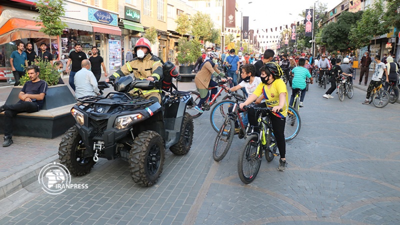 Iranpress: رکوب الدراجة الهوائية في زنجان في ‘اليوم العالمي بدون سيارات
