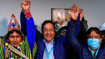 إيران تهنئ فوز ‘لويس آرس ’ بالانتخابات الرئاسية في بوليفيا