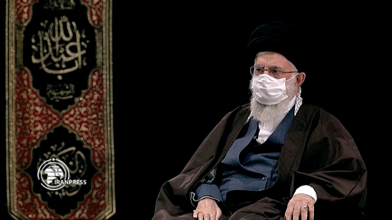 Iranpress: إقامة مراسم العزاء بمناسبة الأربعين الحسيني بحضور سماحة قائد الثورة الإسلامية