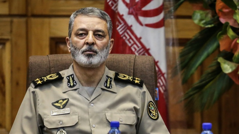 Iranpress: القوة البحرية الإيرانية انبرت مقتدرة أمام الأعداء