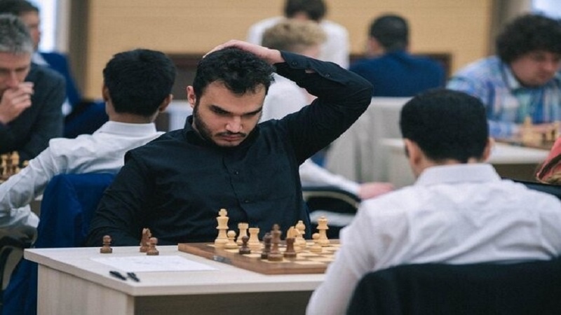 Iranpress: تأهل إيران إلى نصف النهائي من بطولة آسيا للشطرنج