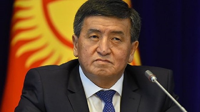 Iranpress: الرئيس القرغيزي يستقيل من منصبه