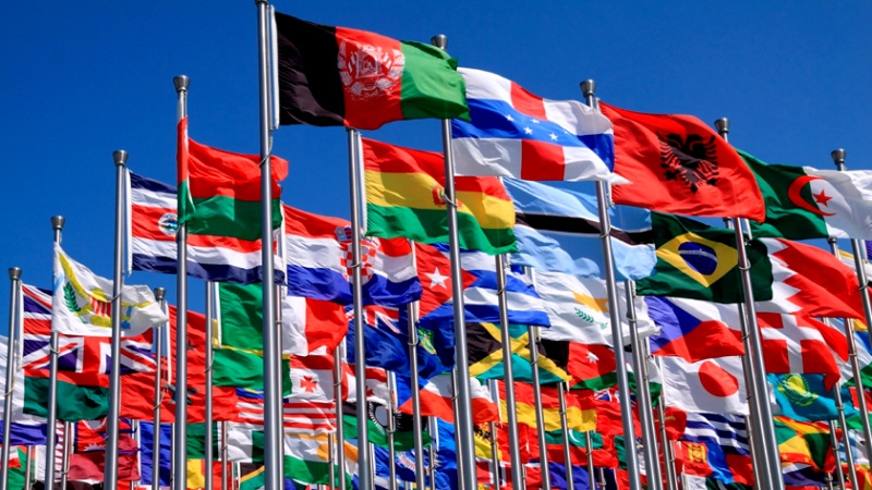 Iranpress: 26 دولة في العالم تدعو لإنهاء الحظر الذي يفرضه الغرب 