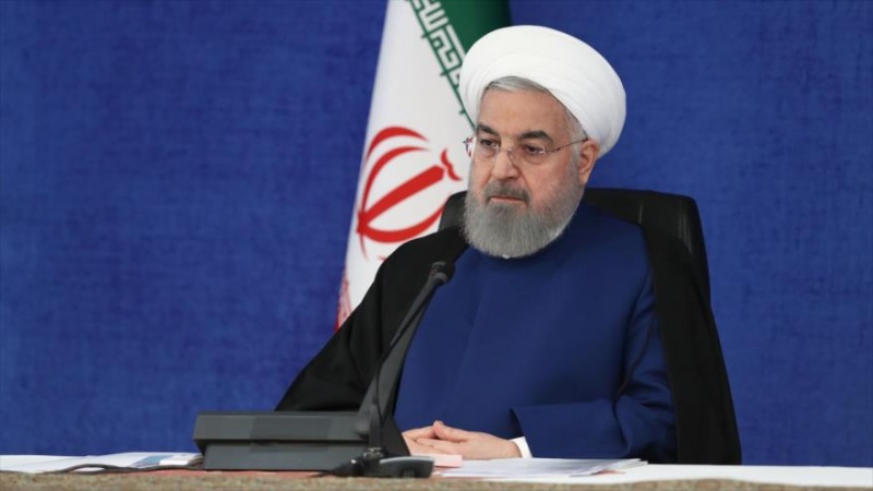 Iranpress: الرئيس روحاني: الإدارة الأمريكية الحالية مجرمة وإرهابية