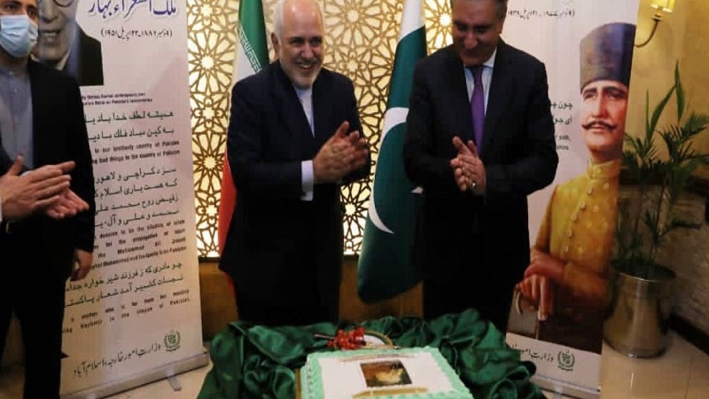 Iranpress: ظريف يحتفل في باكستان بذكرى ميلاد الشاعر إقبال لاهوري 