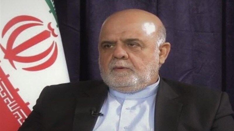 Iranpress: السفير الإيراني يؤكد ضرورة متابعة ملف استشهاد قادة النصر