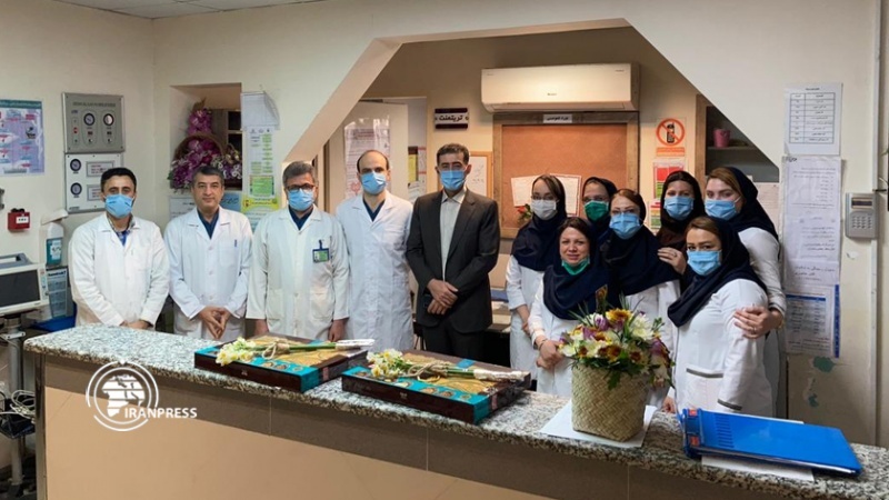 Iranpress: مهرجان ’ يلدا للملائكة‘ في مستشفى’ رازي‘ في مدينة رشت
