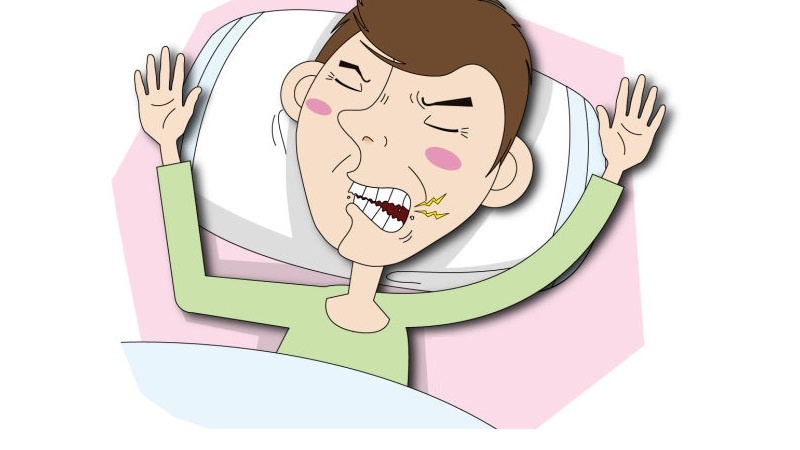 Iranpress: للتخلص من صرير الأسنان أثناء النوم.. الیکم هذه الحلول