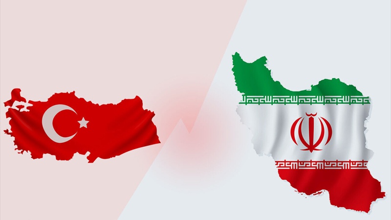 Iranpress: إنشاء مركز دائم لتبادل التكنولوجيا بين إيران وتركيا