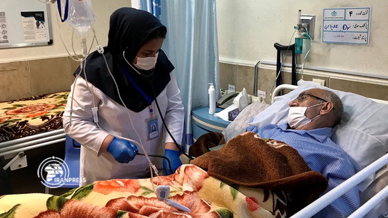 Iranpress: يوم الممرض.. الممرضات على الخطوط الأمامية في المعركة ضد كورونا