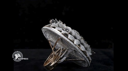 رکورد زنی انگشتری با بیش از ۱۲ هزار الماس در گینس