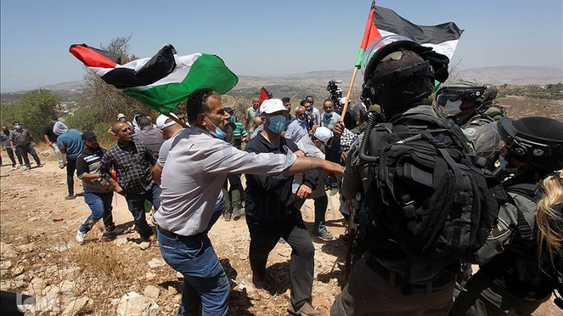 Iranpress: اشتباكات بين شبان فلسطينيين وجنود الاحتلال في كفر قدوم