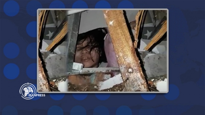 Iranpress: طفل تحاصره الأنقاض في إندونيسيا إثر زلزال عنيف+ فيديو