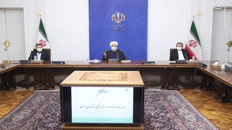 Iranpress: روحاني يأمل في شراء ونقل لقاح كورونا إلى إيران قريبا
