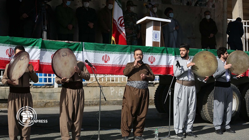 Iranpress: مسيرات الذكرى الـ 42 لانتصار الثورة الإسلامية في مختلف المدن الإيرانية + صور