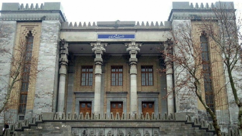 Iranpress: طهران تدعو إلى ضبط النفس وتجنب العنف في أرمينيا