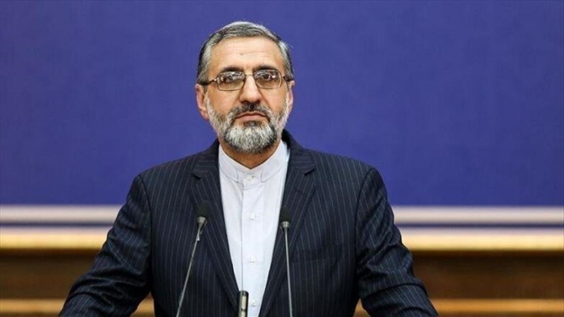 Iranpress: إيران : صدرت مذكرات توقيف بحق المتورطين في جريمة استشهاد قادة المقاومة