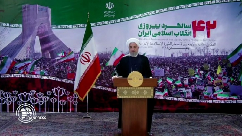 Iranpress: صمود الشعب الإيراني أحبط الإدارة الأمريكية السابقة