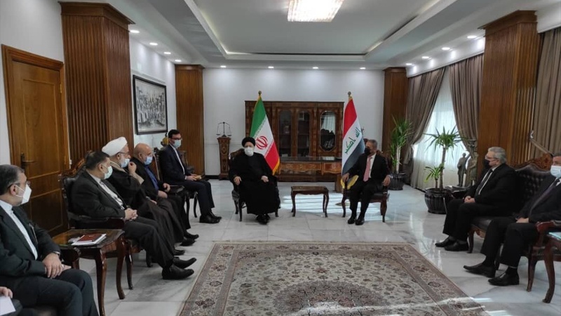 Iranpress: رئيس السلطة القضائية الإيرانية يلتقي نظيره العراقي