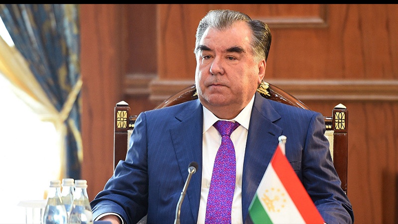 Iranpress: طاجيكستان تهنئ إيران ذكرى انتصار الثورة الإسلامية
