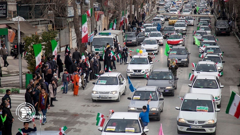 Iranpress: مسيرات ذكرى انتصار الثورة الإسلامية في كرمانشاه