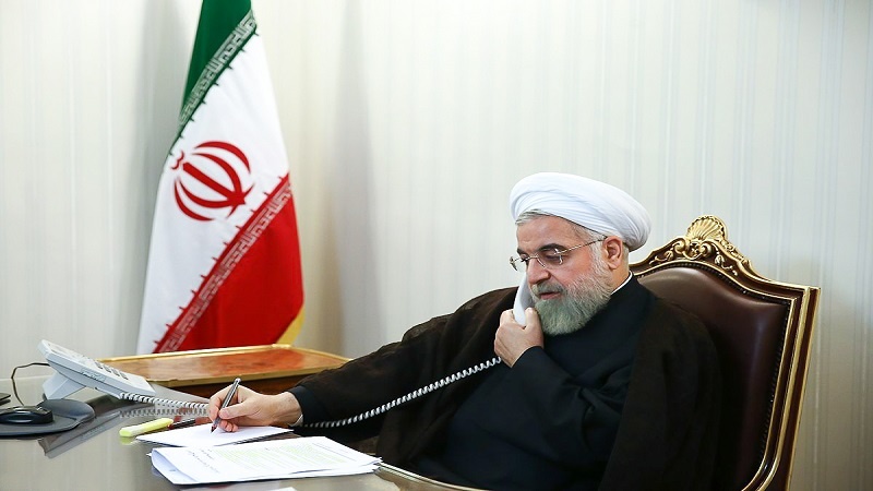 Iranpress: روحانی : بقاء الاتفاق النووي مع استمرار الحظر وعدم التزام الاطراف بتعهداتها أمر مستحيل 