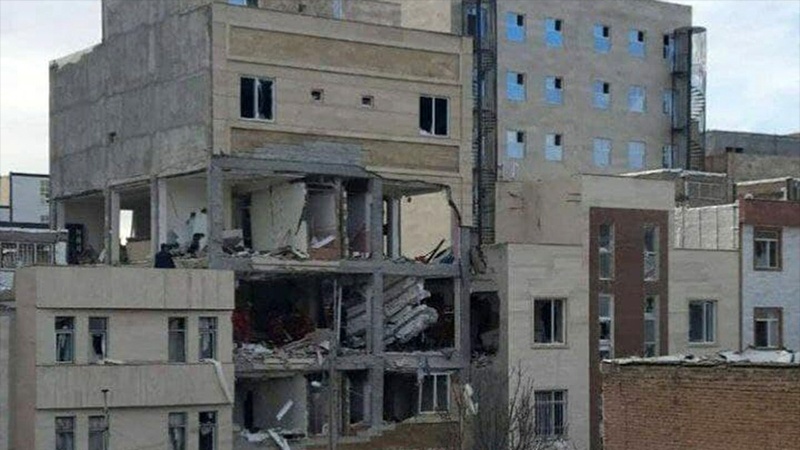 Iranpress: انفجار مروع في مبنى سكني بمدينة أردبيل