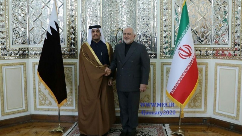 Iranpress: وزير الخارجية القطري يلتقي ظريف