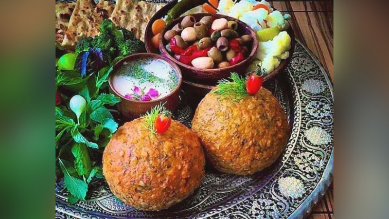Iranpress: كوفتة.. من أشهر الأطباق الإيرانية