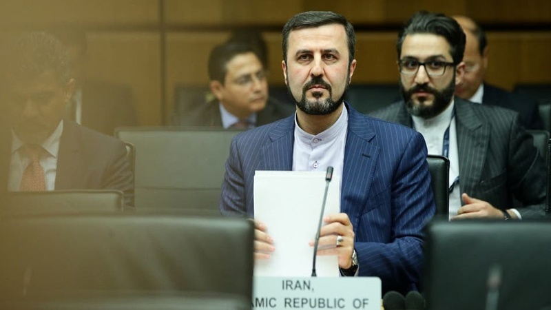 Iranpress: إيران توقف العمل بالبروتوكول الإضافي اعتبارا من الیوم