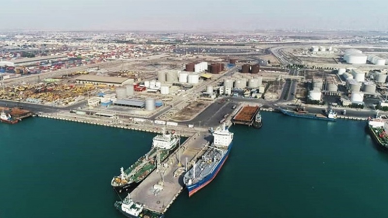Iranpress: نمو الصادرات من ميناء ’الخليج الفارسي‘ النفطي