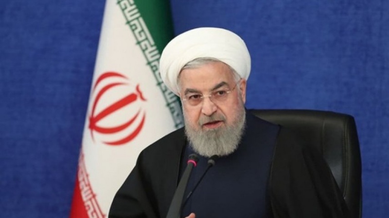 Iranpress: الرئيس روحانی: نحن اليوم مصدرون للبنزين والسولار